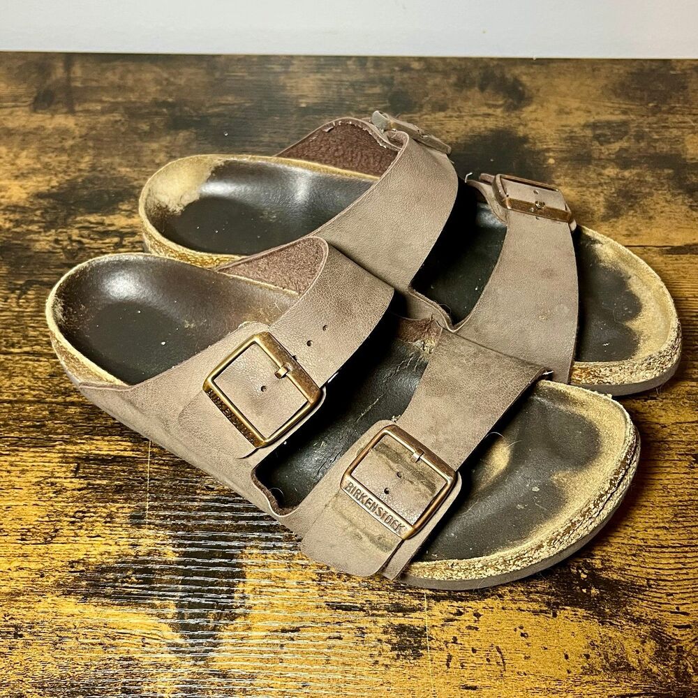 Birkenstock Arizona Sandals Brown Leather 2 Strap Buckle Women’s 9.5
